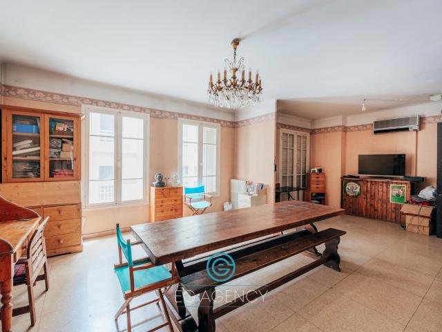 Appartement 4 pièces 145 m²