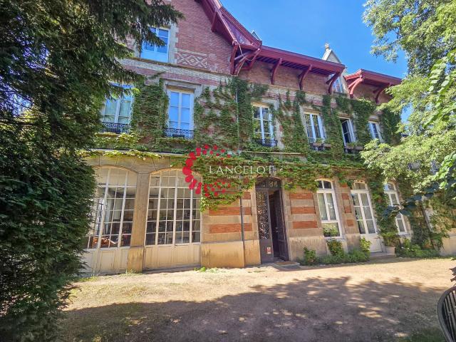 Appartement 4 pièces 145 m²