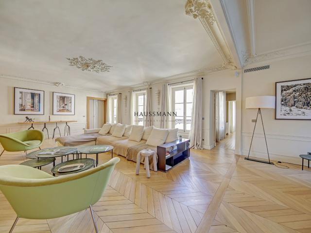 Appartement 4 pièces 145 m²