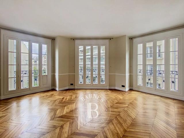 Appartement 4 pièces 146 m²