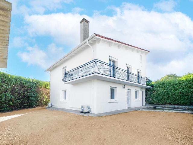 Appartement 4 pièces 148 m²