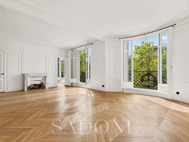 Appartement 4 pièces 148 m²