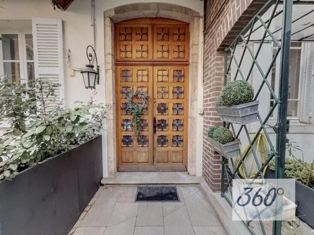 Appartement 4 pièces 150 m²