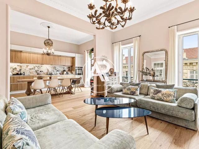 Appartement 4 pièces 152 m²