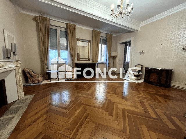 Appartement 4 pièces 152 m²