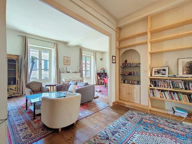 Appartement 4 pièces 154 m²