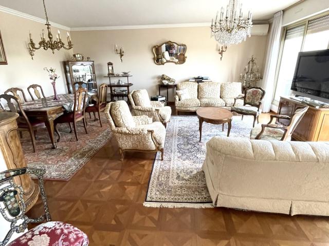 Appartement 4 pièces 155 m²