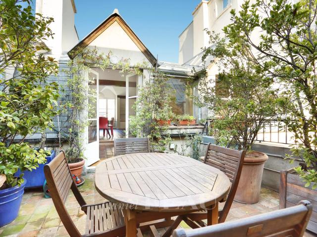 Appartement 4 pièces 157 m²