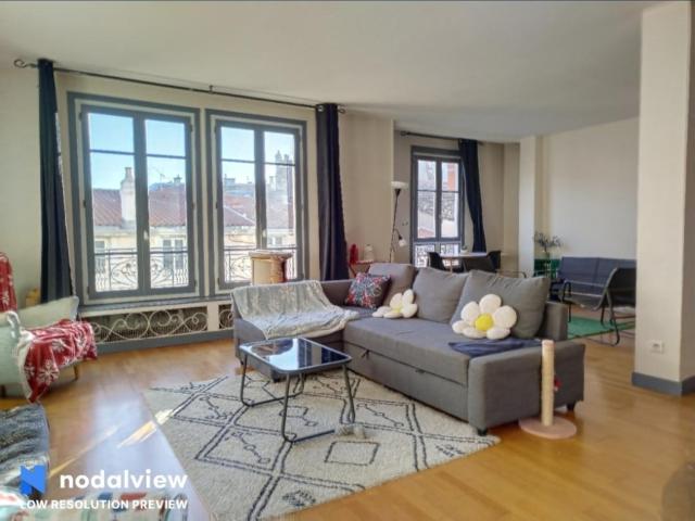 Appartement 4 pièces 157 m²