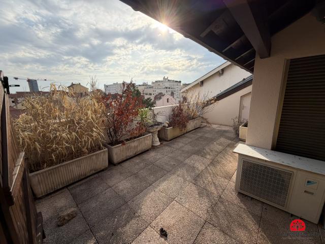 Appartement 4 pièces 160 m²