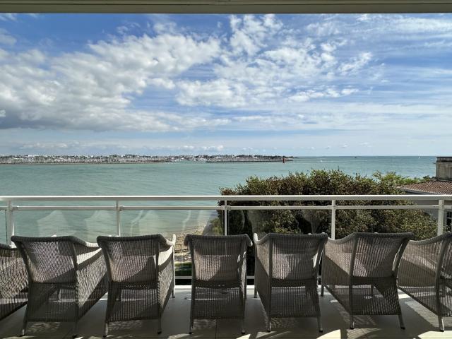 Appartement 4 pièces 161 m²