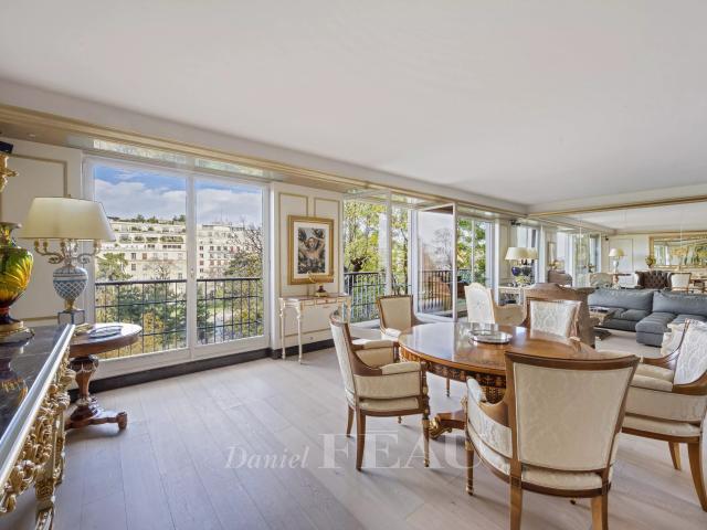 Appartement 4 pièces 164 m²