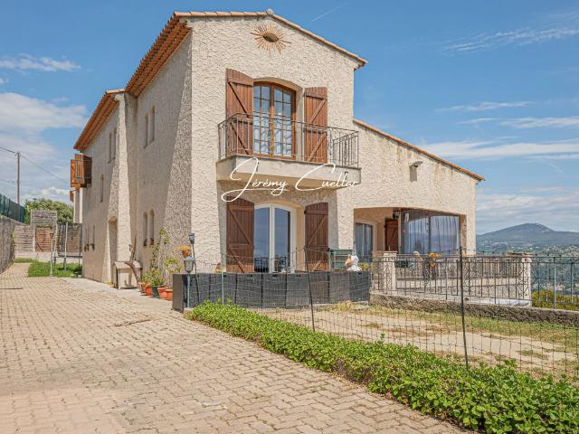 Appartement 4 pièces 165 m²