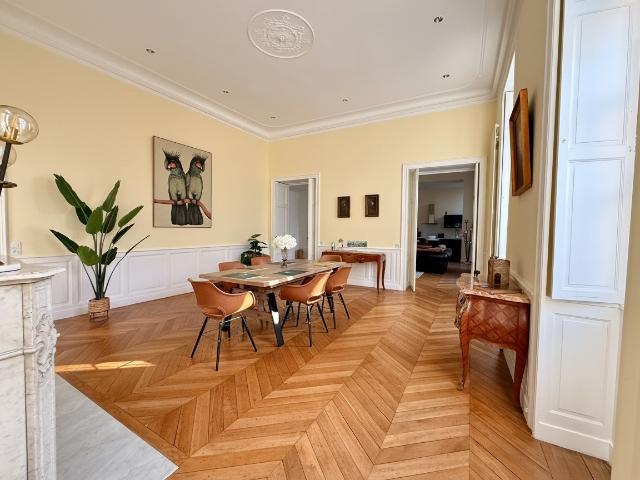 Appartement 4 pièces 165 m²