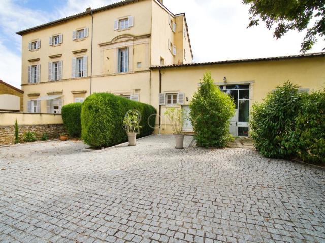 Appartement 4 pièces 184 m²