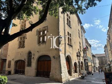 Appartement 4 pièces 184 m²