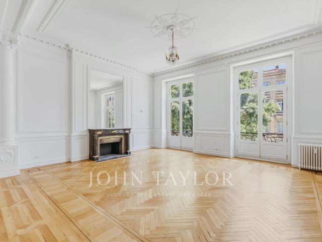 Appartement 4 pièces 185 m²