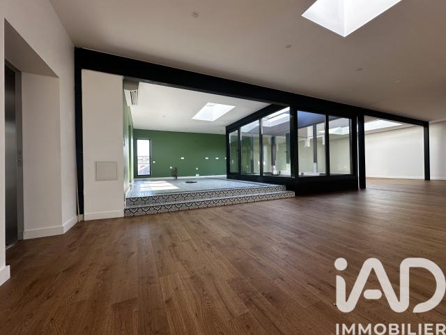 Appartement 4 pièces 230 m²
