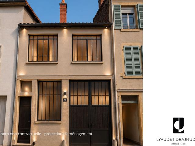 Appartement 4 pièces 300 m²
