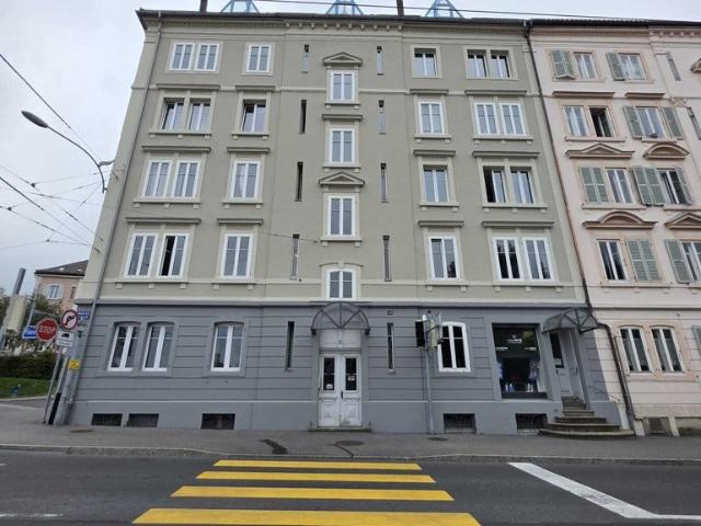 Appartement 4 pièces à louer à La Chaux de Fonds Flatfox