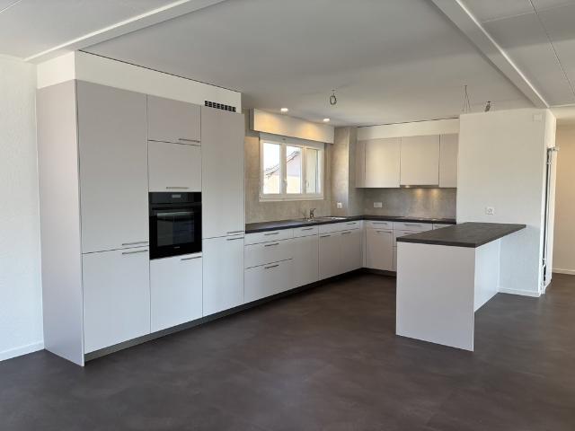 Appartement 5 pièces à louer à La Chaux de Fonds Flatfox