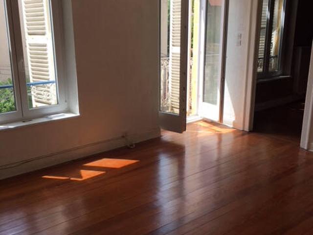 Appartement 4 pièces à louer à QUEULEU