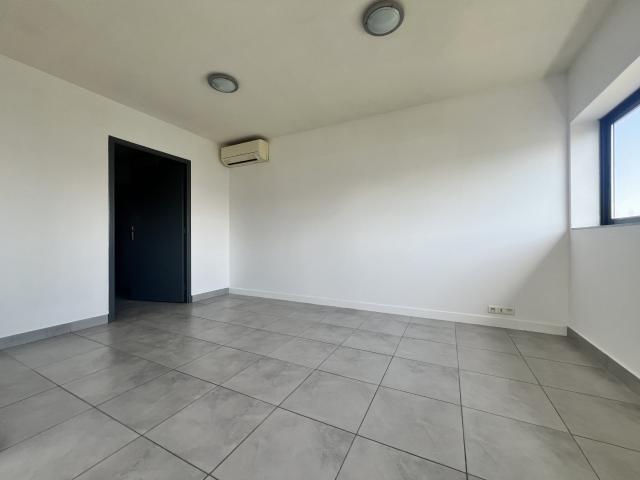 APPARTEMENT 4 PIECES A PUGET SUR ARGENS