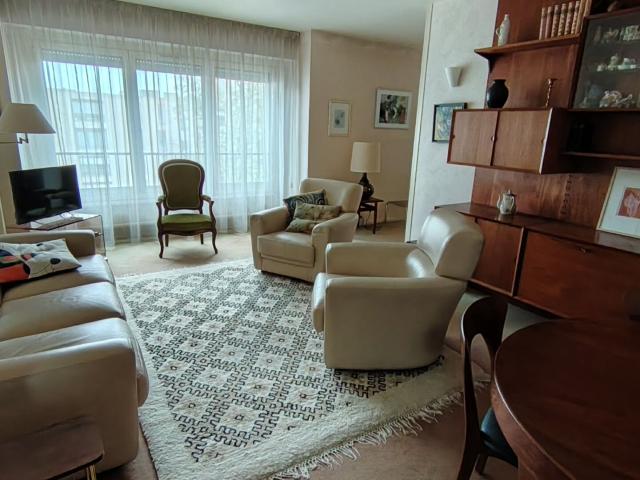 Appartement de plus de 80 m2 avec 3 chambres
