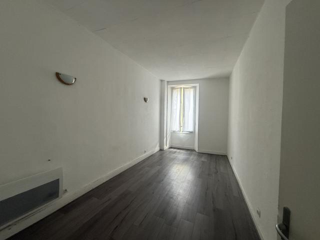 Appartement 4 pièces avec balcon Divisible en 2 lots