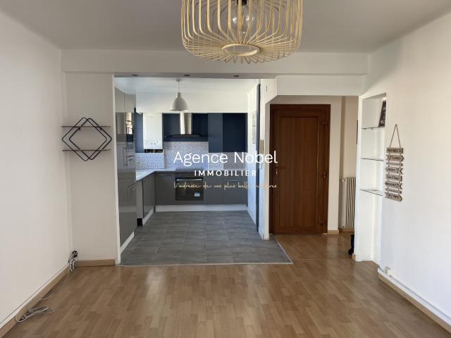 Appartement 4 pièces avec garage, stationnement et jardin privatif Saint Gaudèrique, Perpignan