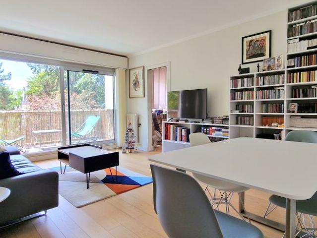 Appartement 4 Pièces – Balcon – Sans vis à vis – Triangle d’Or