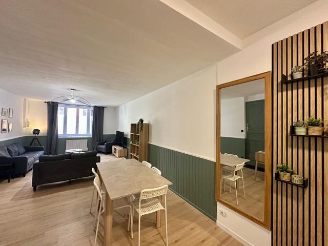Appartement 4 pièces Carcassonne 122.27m² 770€ à louer