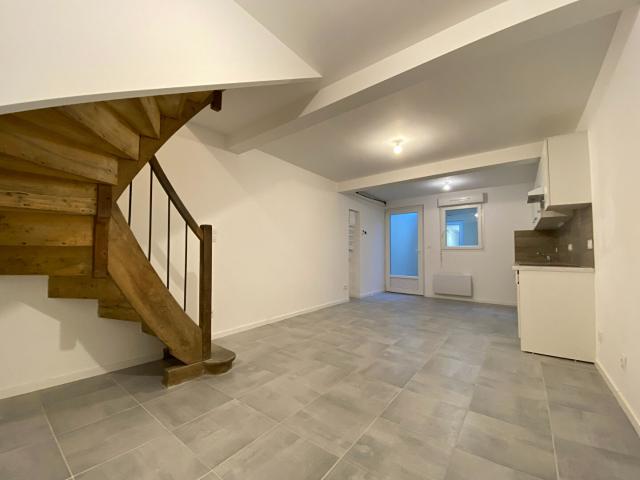 Appartement 4 pièces Castelnaudary 62.21m² 586€ à louer