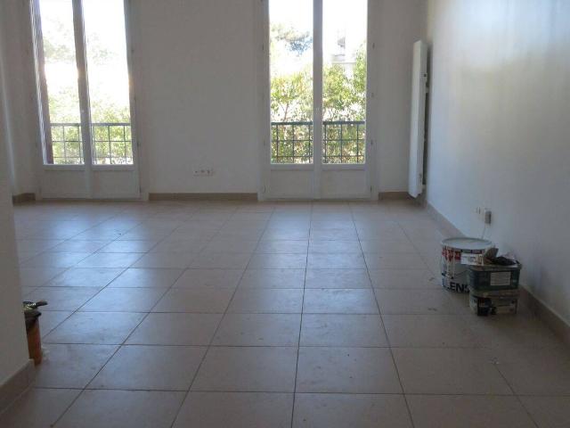 Appartement 4 pièces + CAVE+GARAGE PRIVATIF