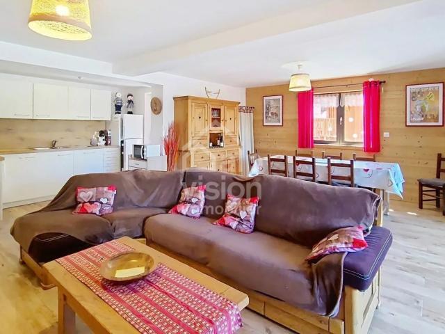 APPARTEMENT 4 PIECES, CHATEL, NEUF ET SITUE AU CENTRE