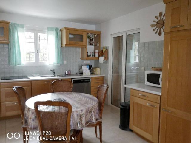 APPARTEMENT 4 PIECES EN VILLA INDIVIDUELLE