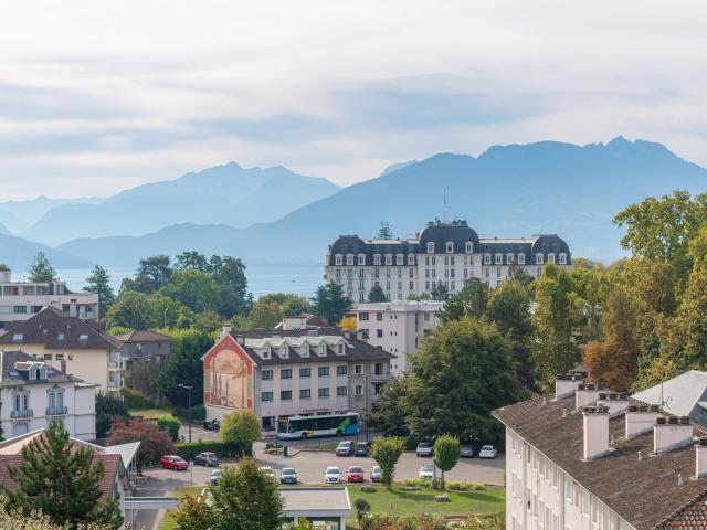 Appartement 4 pièces en attique avec vue lac 66m² Annecy