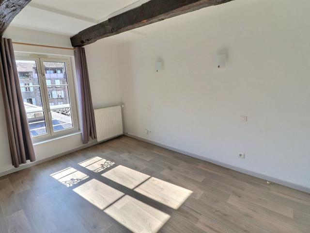 Appartement 4 pièces en centre ville de Figeac