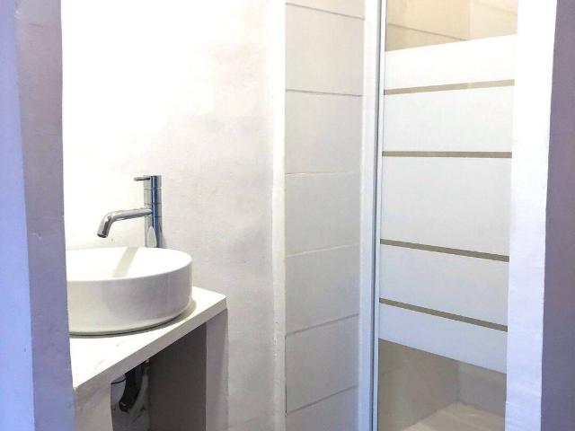 APPARTEMENT 4 PIECES / ENTIEREMENT RENOVE