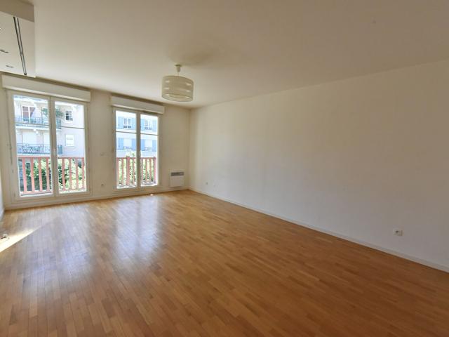 Appartement 4 pièces Le Plessis Robinson 83.70m² 1977€ à louer