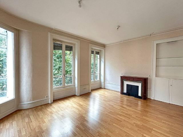 Appartement 4 pièces – LYON