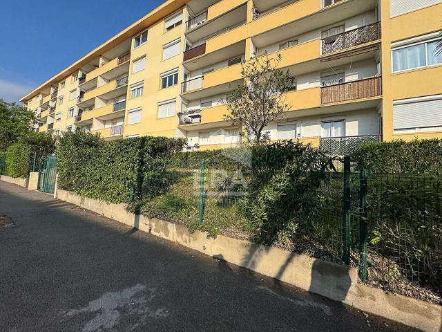 Appartement 4 pièces meublé à louer à Perpignan Quartier Saint Gaudérique