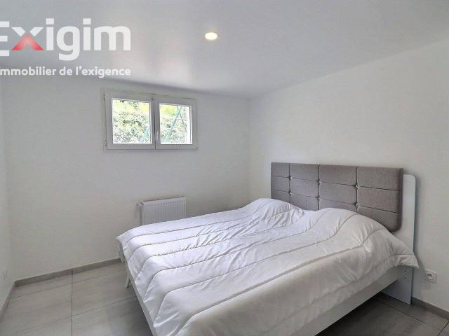Appartement 4 pièces MEUBLE avec terrasse TOURNON SUR RHONE