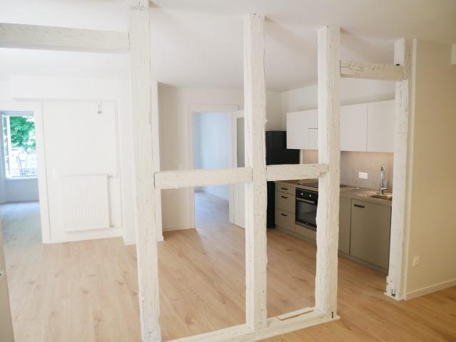 Appartement 4 pièces moderne / Centre rue du Dragon