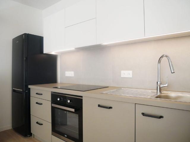 Appartement 4 pièces moderne / Centre rue du Dragon