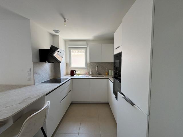 Appartement 4 pièces Nîmes 76.45m² 1240€ à louer l'Adresse
