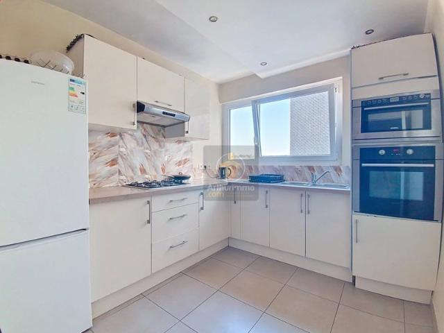 Appartement 4 pièces proche commoditées