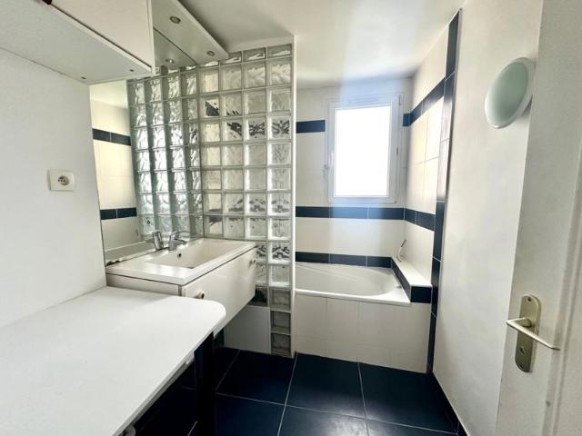 appartement 4 pièces proche RER Laplace