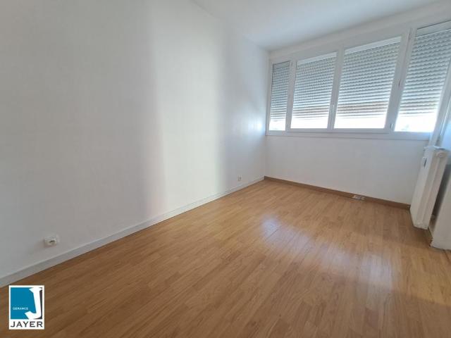 APPARTEMENT 4 PIECES QUARTIER LAENNEC