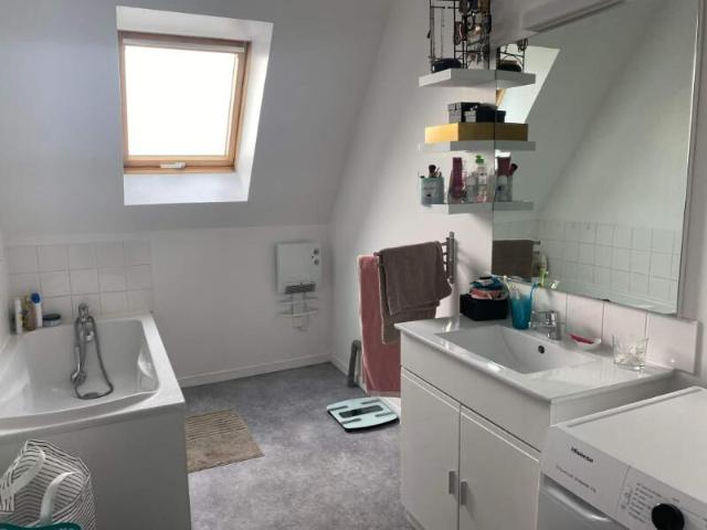 Appartement 4 pièces Renescure 64.00m² 580€ à louer